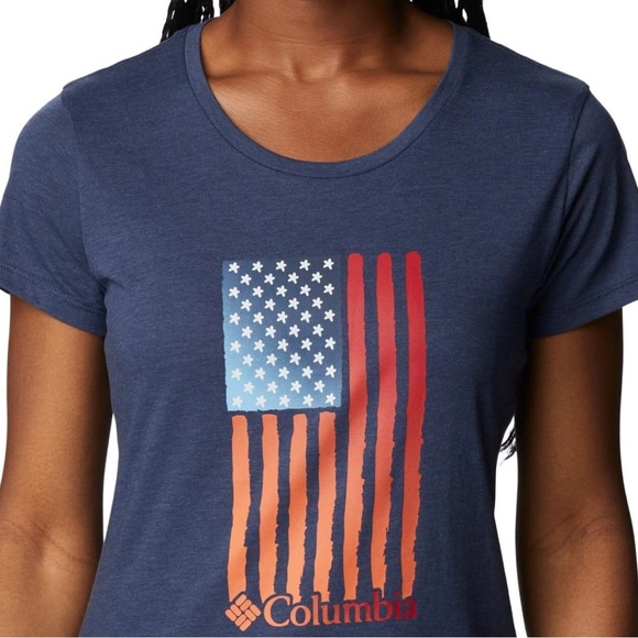 Columbia Women's Navy Graphic Tee - Picture 2 of 4
